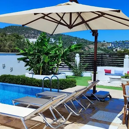 Merkez'de Havuzlu, Saunali, Muestakil Hotel Bodrum