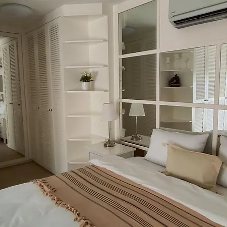 Merkez'de Havuzlu, Saunali, Muestakil Hotel 4*