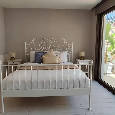 Merkez'de Havuzlu, Saunali, Muestakil Bodrum