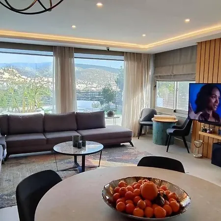Merkez'de Havuzlu, Saunali, Muestakil Hotel